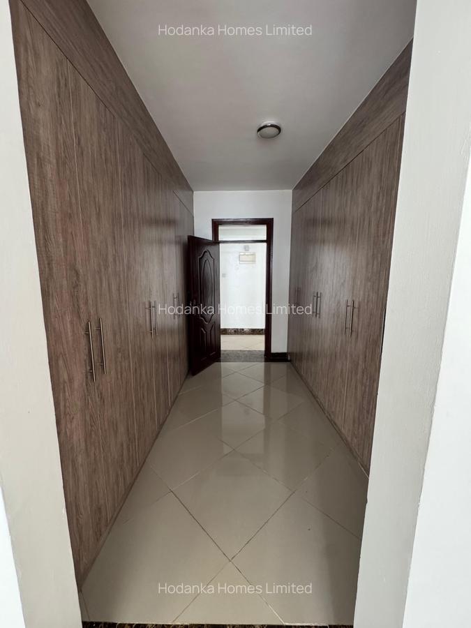 3 Bed Apartment with En Suite in Lavington - 8