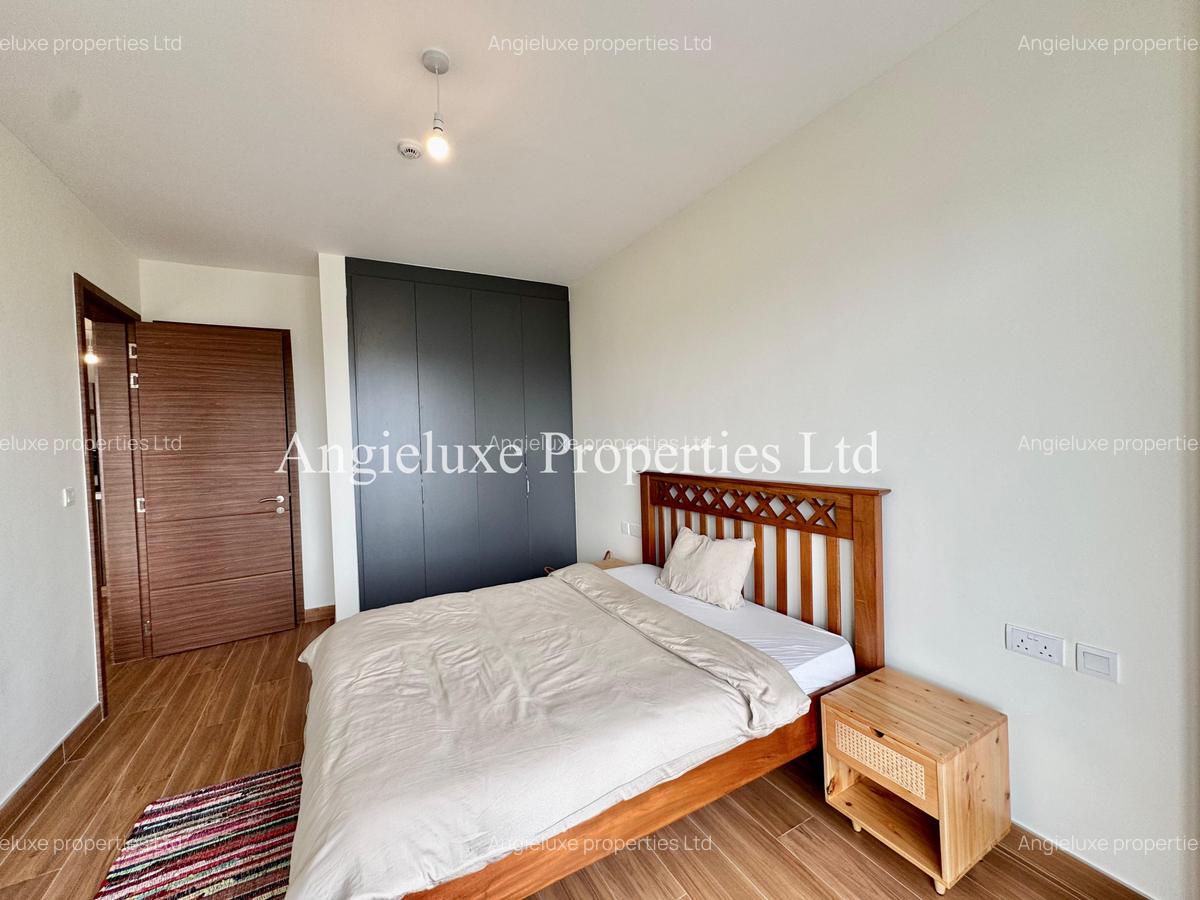 Furnished 2 Bed Apartment with En Suite at Riverside Drive - 18