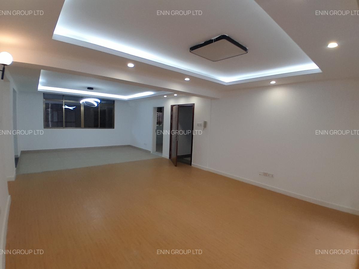 3 Bed Apartment with En Suite in Lavington - 4