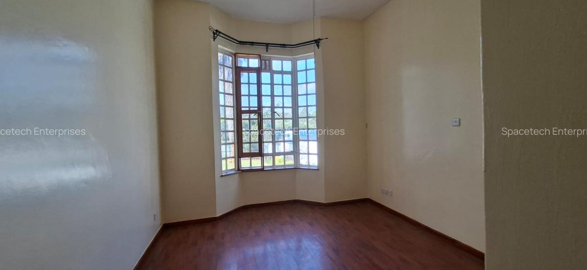 4 Bed House with En Suite in Runda - 10