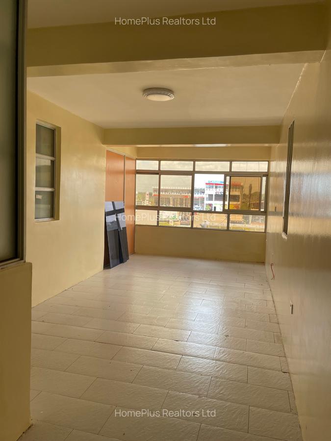 Shop with Parking at Next To Greenspot Hotel - 9