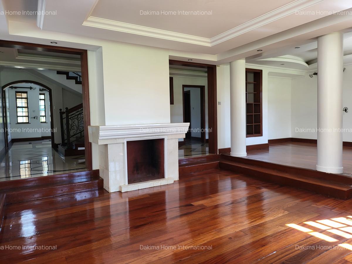 5 Bed House with En Suite in Runda - 7