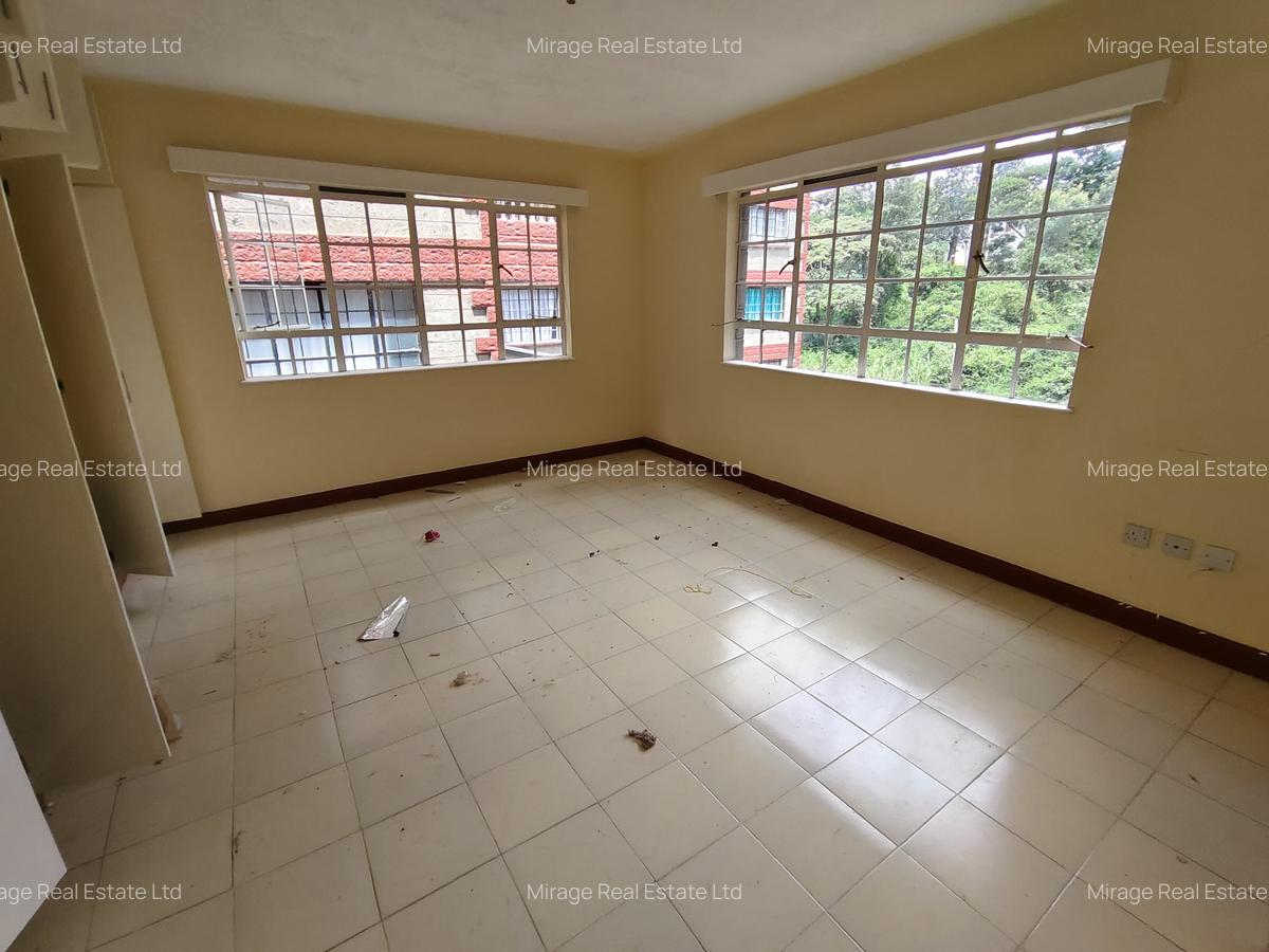 3 Bed Apartment with Parking in Kileleshwa - 11