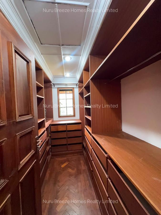 5 Bed Townhouse with En Suite in Runda - 7