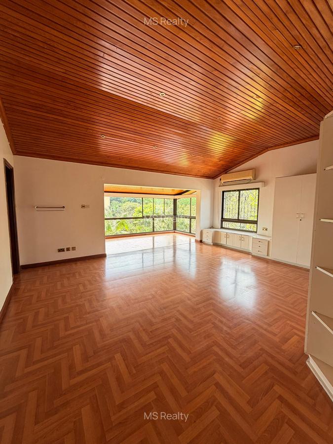 5 Bed House with En Suite in Gigiri - 11