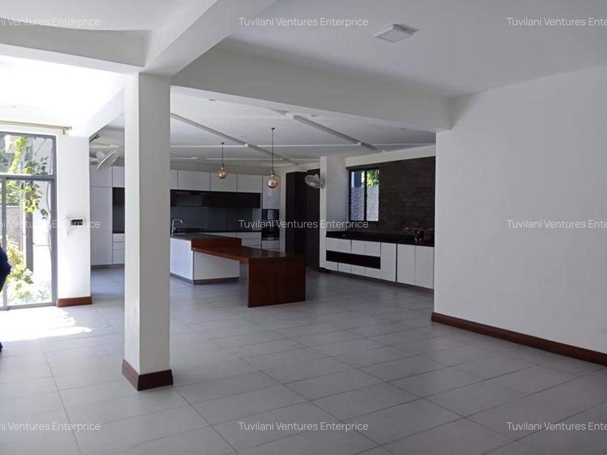 4 Bed Villa with En Suite at Nyali Mombasa - 15
