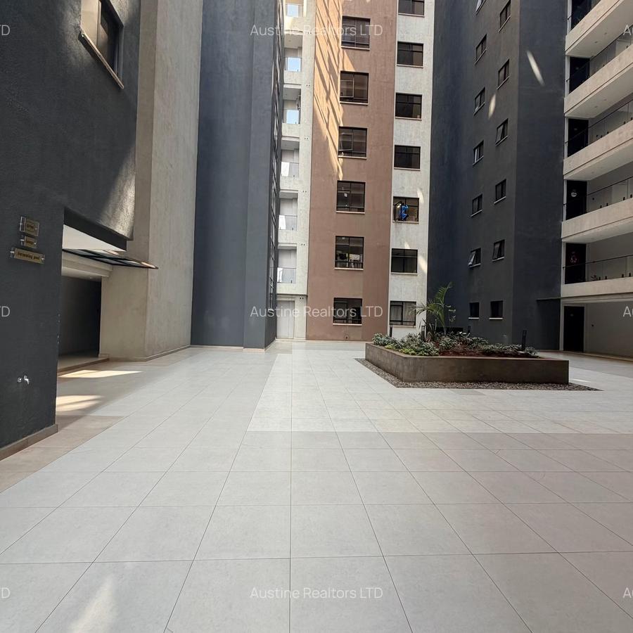 Serviced 2 Bed Apartment with En Suite at Brookside Drive - 5