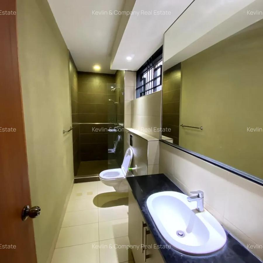 5 Bed Villa with En Suite in Spring Valley - 13
