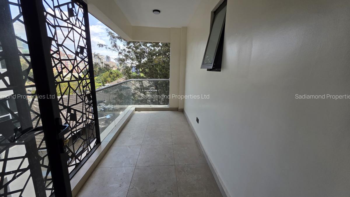 3 Bed Apartment with En Suite in General Mathenge - 7