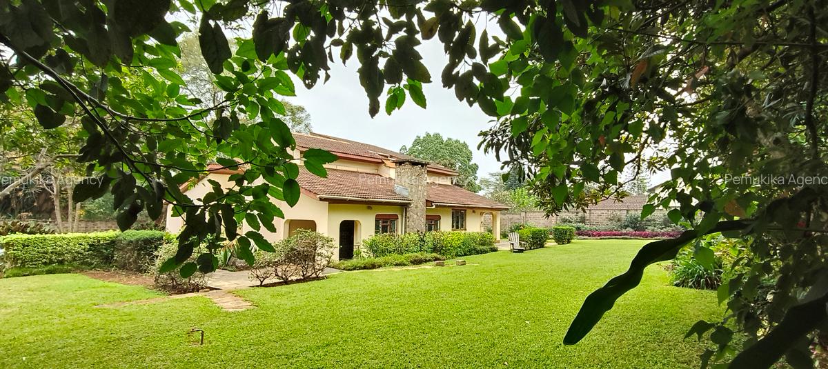 5 Bed House with En Suite at Redhill Road - 2