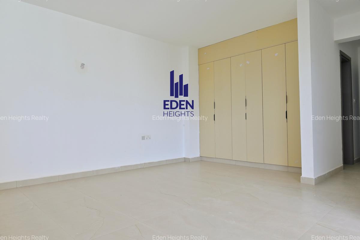 3 Bed Apartment with En Suite in General Mathenge - 13