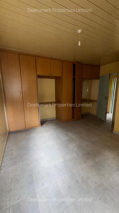 3 Bed House with En Suite at G56 - 11