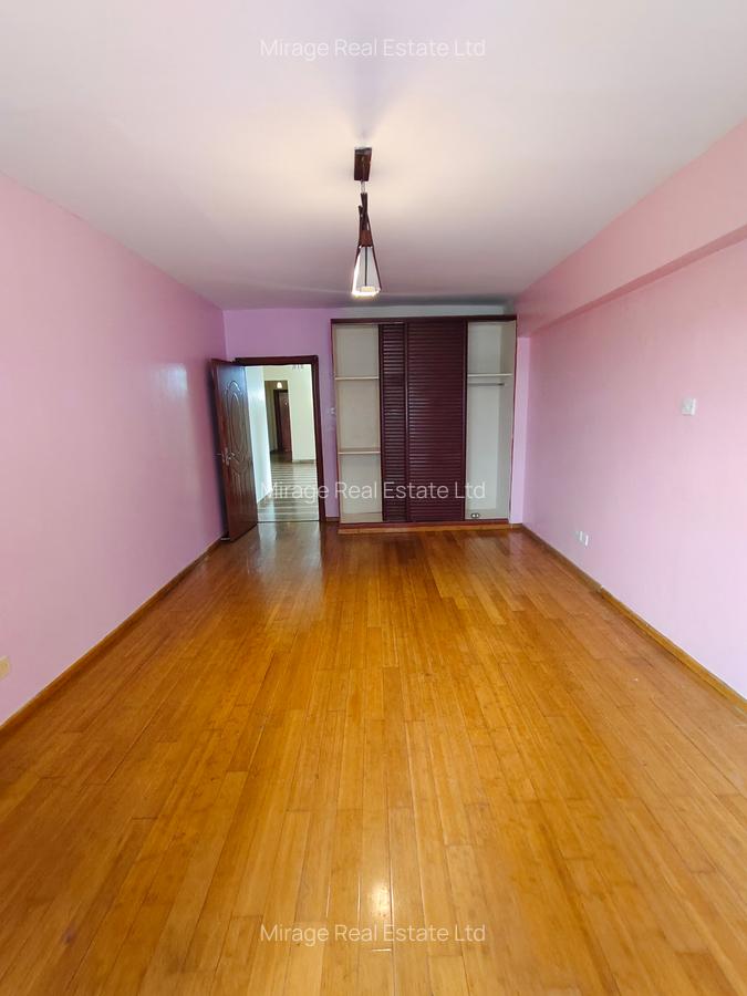 4 Bed Apartment with En Suite in Lavington - 18