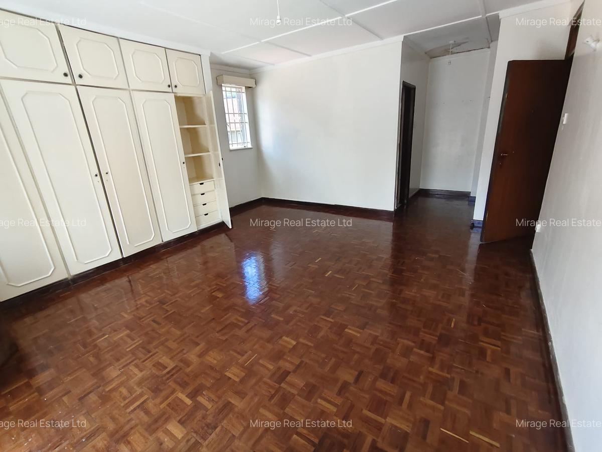 5 Bed Townhouse with Staff Quarters in Lavington - 7