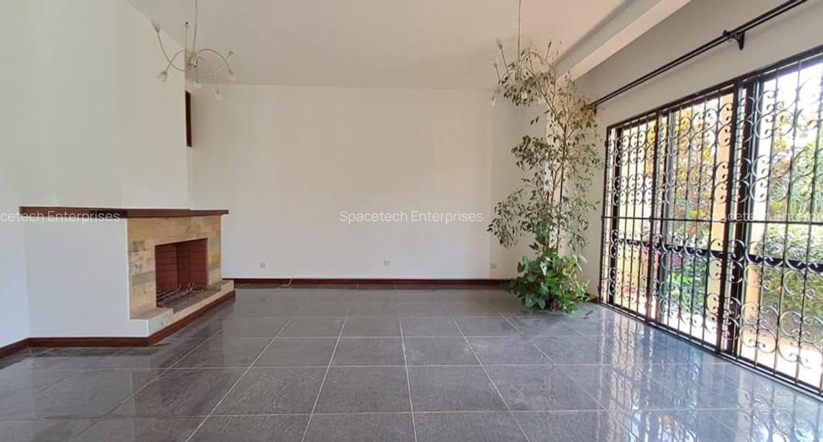 4 Bed Townhouse with En Suite in Spring Valley - 7
