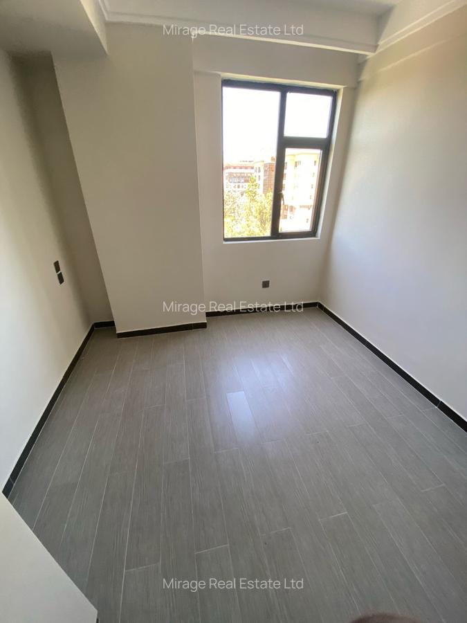 1 Bed Apartment with Gym in Kilimani - 2