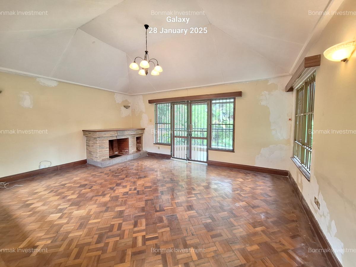 5 Bed Townhouse with En Suite at Runda Park Estate - 8