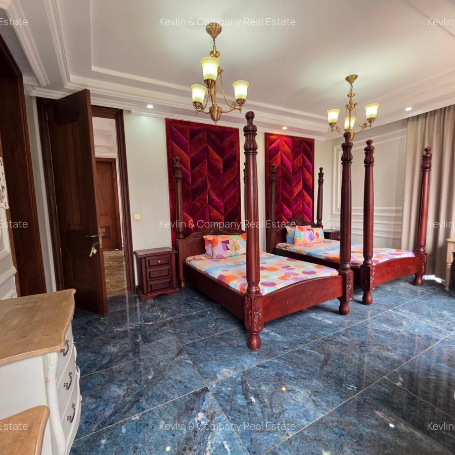 6 Bed Villa with En Suite in Lavington - 18
