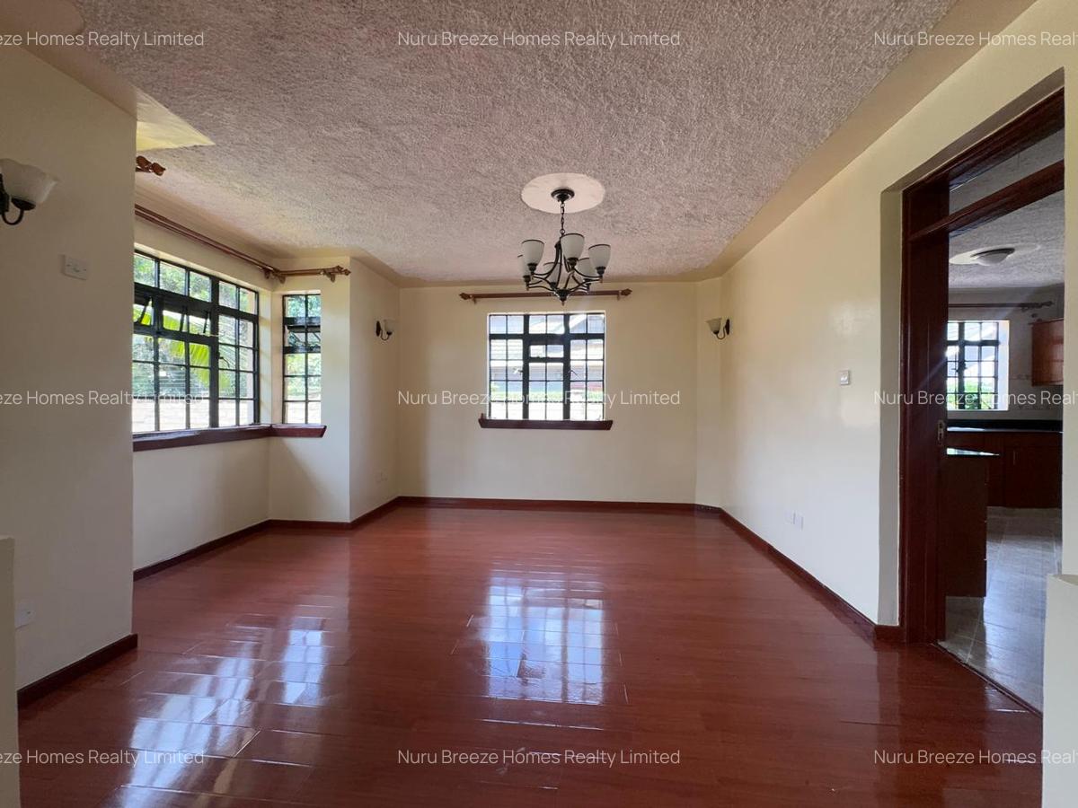 6 Bed House with En Suite in Runda - 4