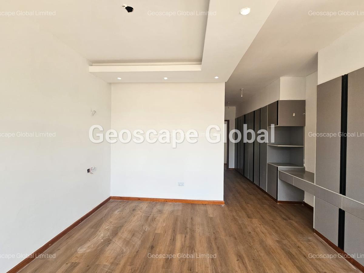 4 Bed Townhouse with En Suite in Kiambu Road - 2