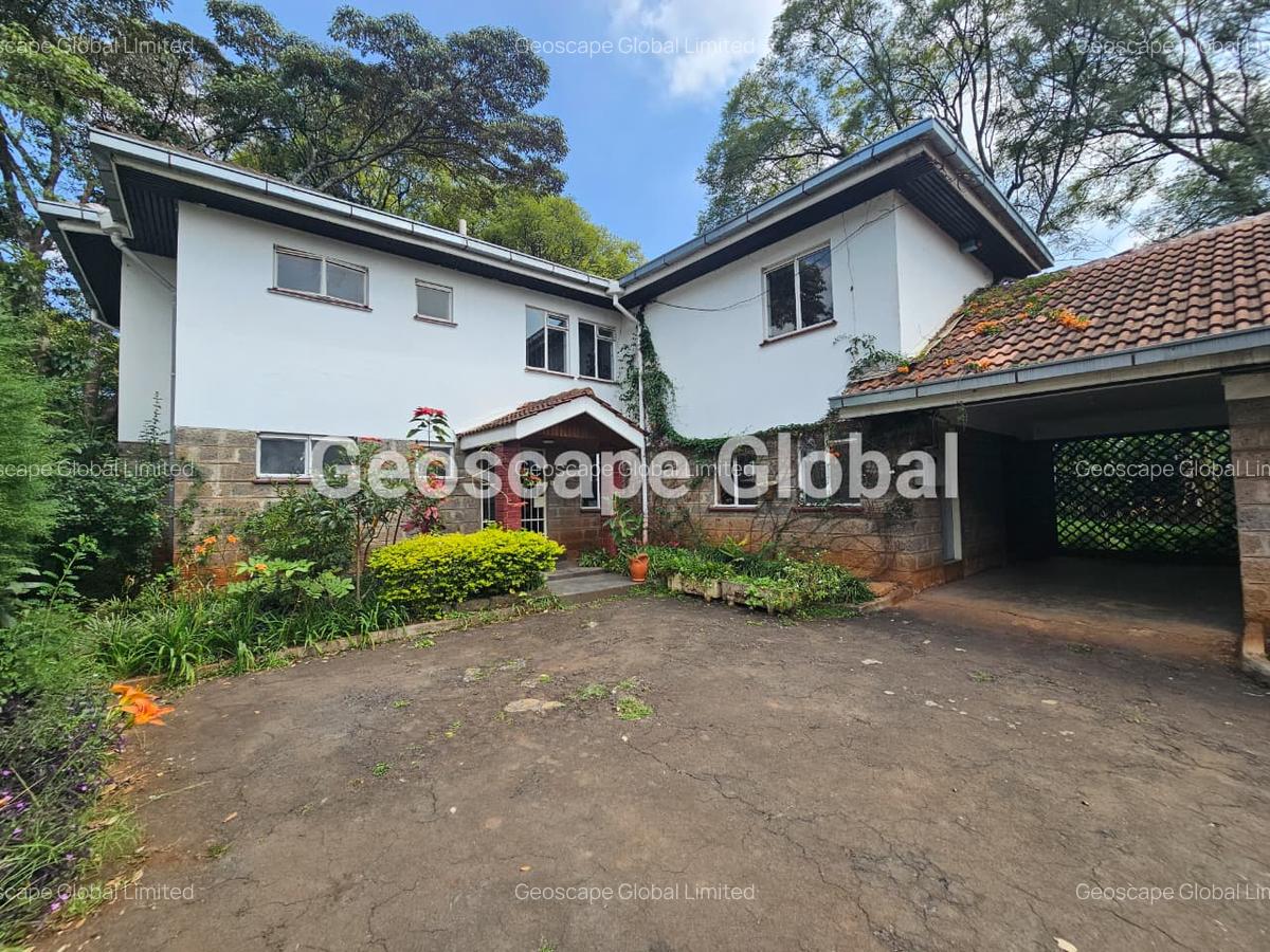 4 Bed House with En Suite in Lavington - 13