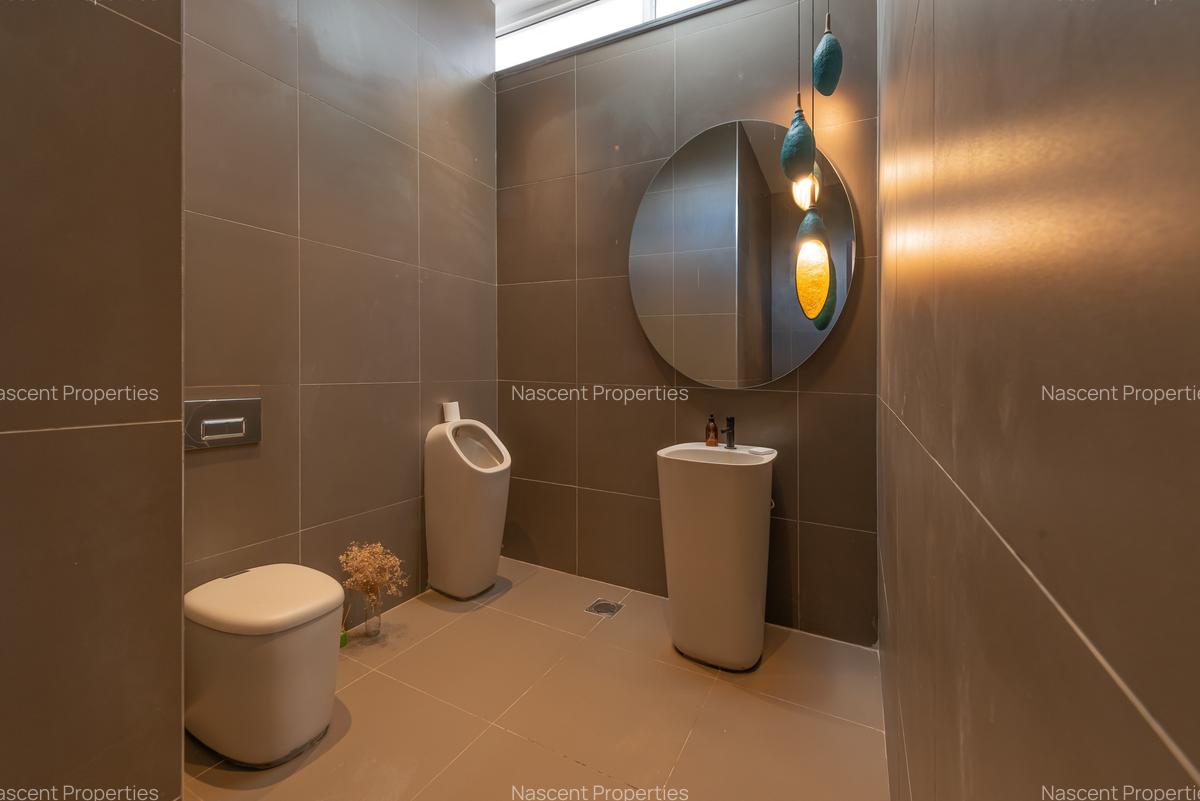 4 Bed House with En Suite in Runda - 9