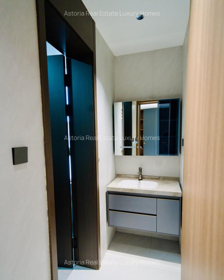 5 Bed Villa with En Suite at 2026-378 - 12