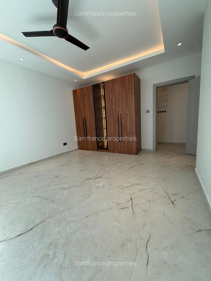 Serviced 3 Bed Apartment with En Suite at Mount Kenya Road - 5