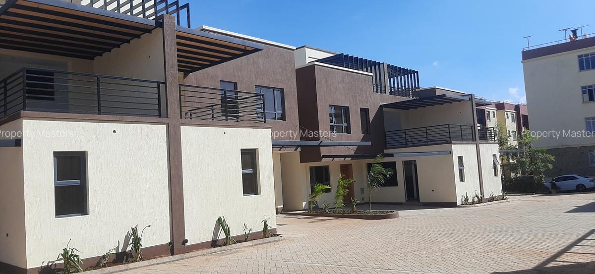 4 Bed Townhouse with En Suite at Raini - 1