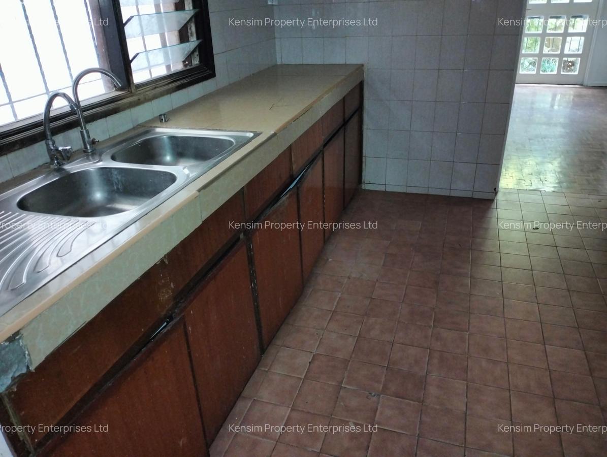 4 Bed Townhouse with En Suite in Kileleshwa - 3