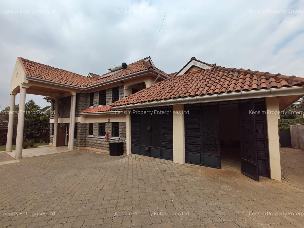 6 Bed Townhouse with En Suite in Kitisuru - 13