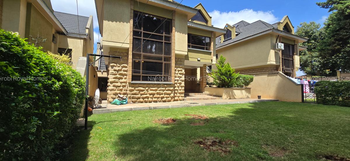 6 Bed Townhouse with En Suite at Convent Drive - 6