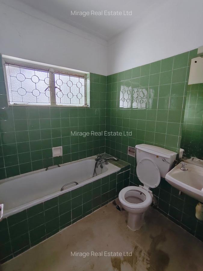 4 Bed House with Staff Quarters in Lavington - 11