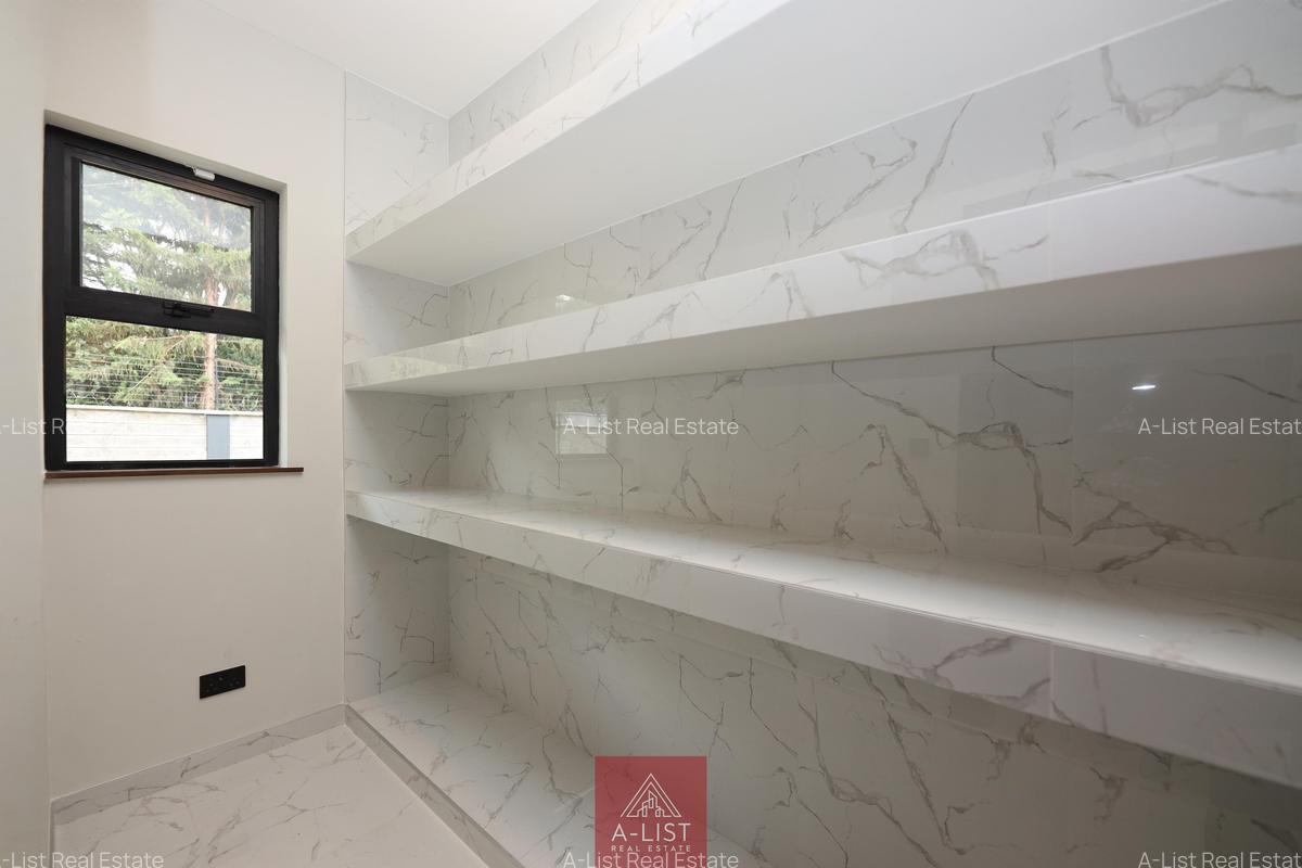 6 Bed Villa with En Suite at Nyari - 9