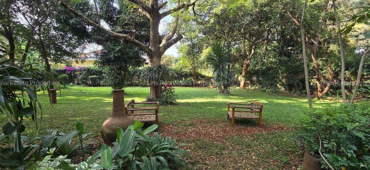 4 Bed House with En Suite in Nyari - 15