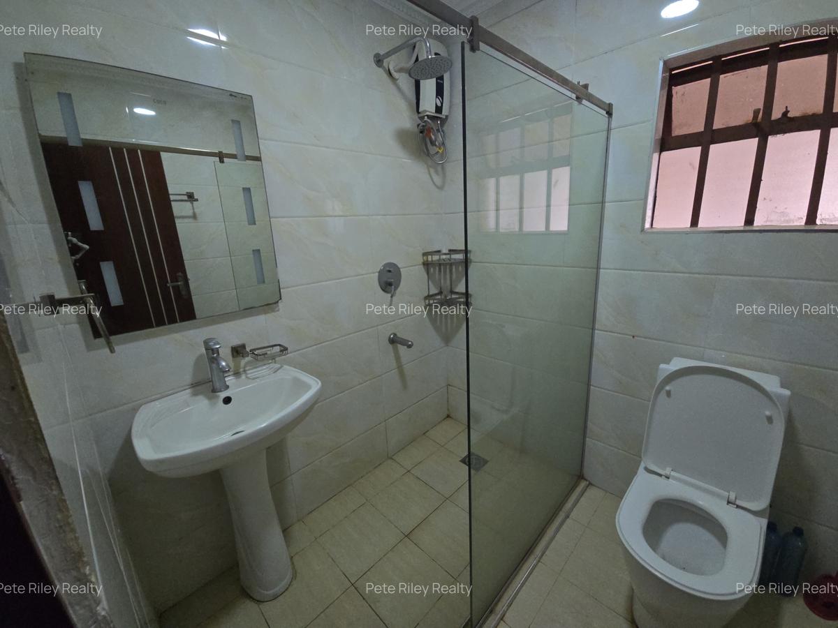 2 Bed Apartment with Swimming Pool at Ole Dume Rd - 14