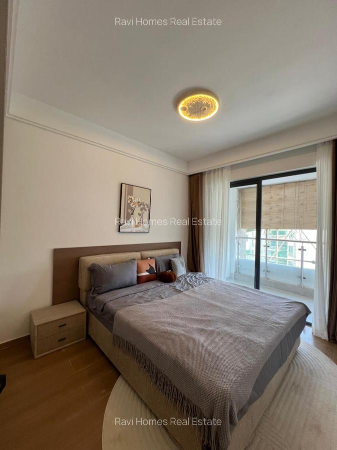 1 Bed Apartment with Swimming Pool at Dennis Pritt - 4
