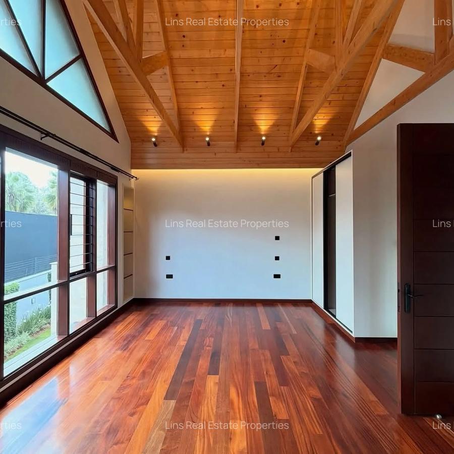 4 Bed House with En Suite in Runda - 7
