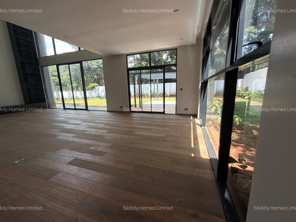 5 Bed Townhouse with En Suite in Runda - 5