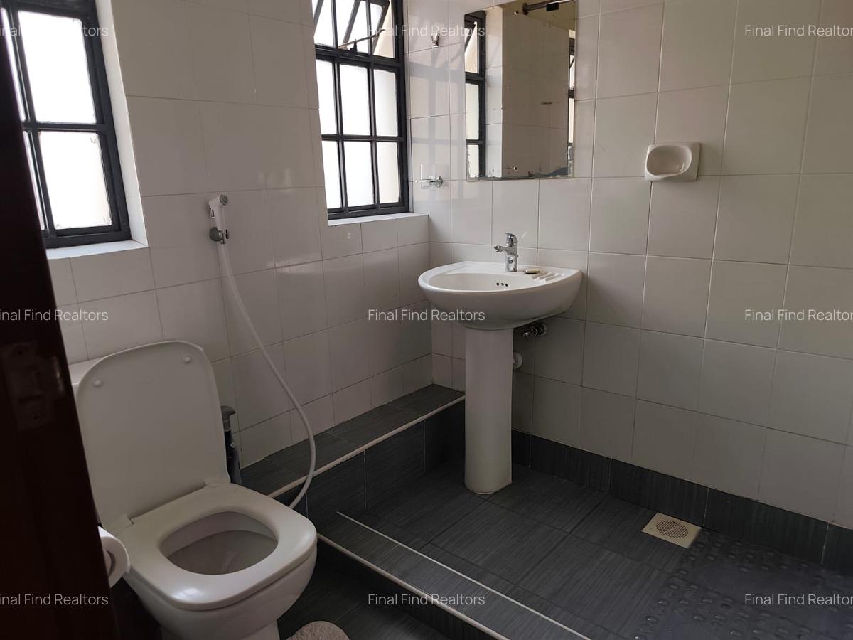 Serviced 2 Bed Apartment with Backup Generator in Runda - 20