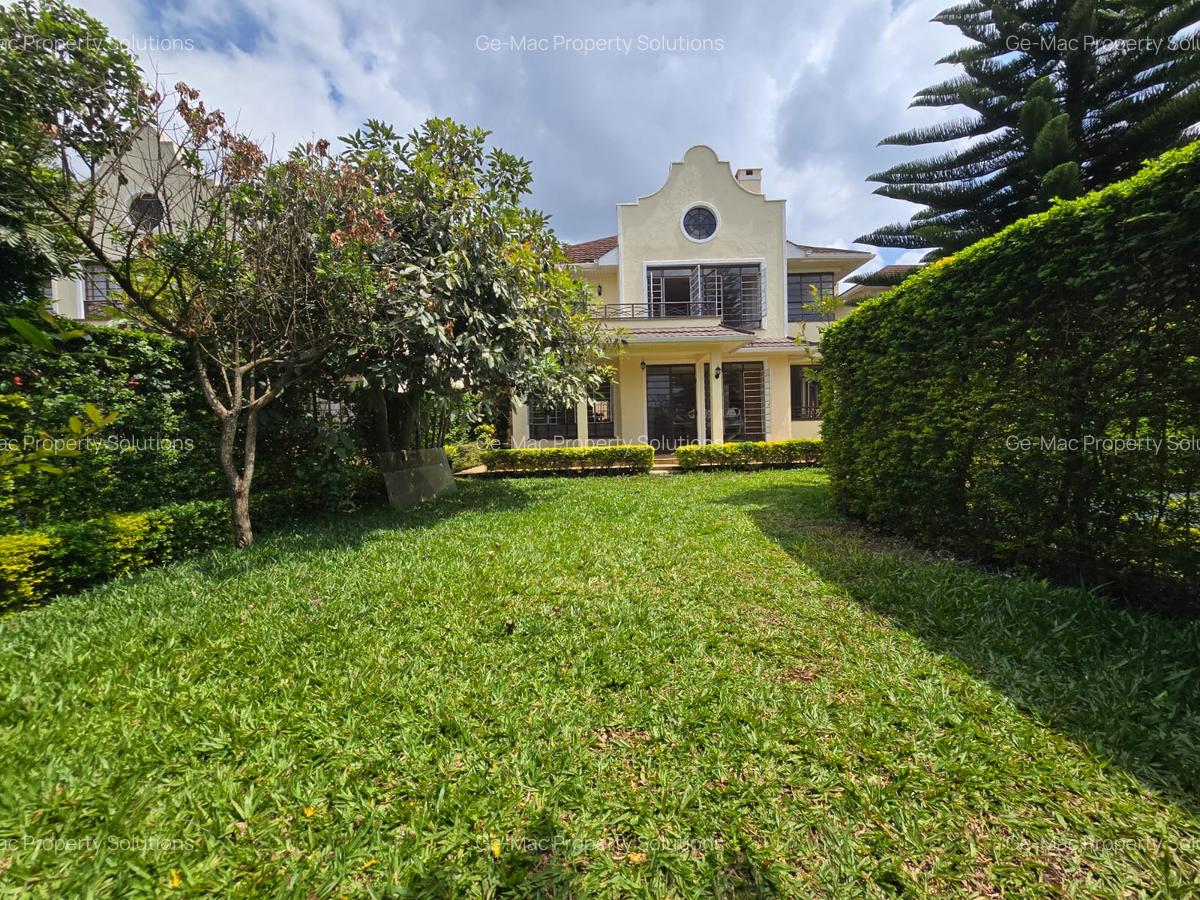 4 Bed House with En Suite in Runda - 3