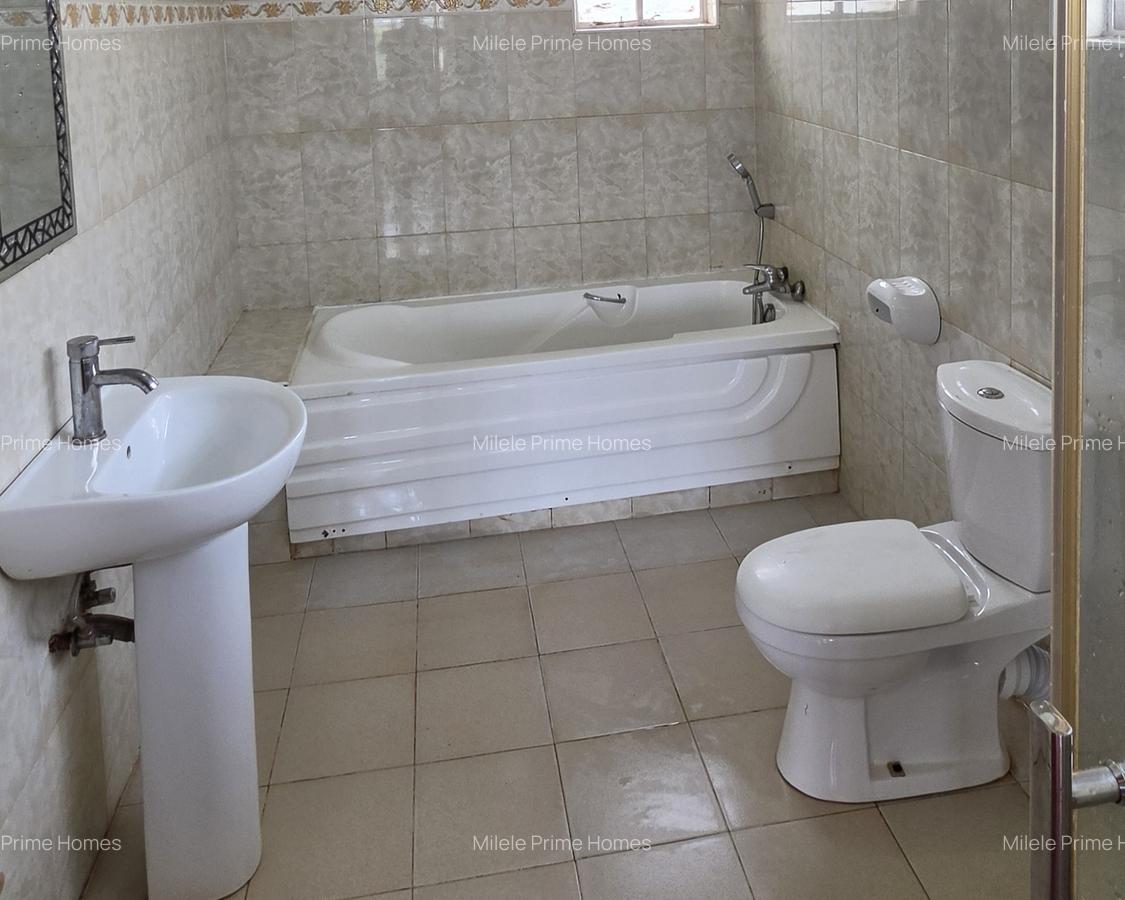 4 Bed Villa with En Suite at Kasarini Road - 6