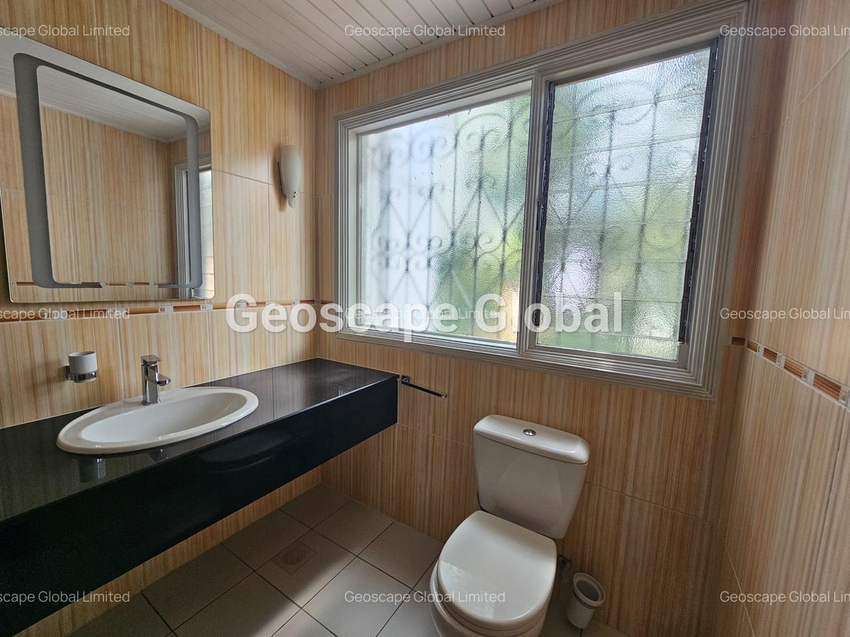 4 Bed House with En Suite in Muthaiga - 10