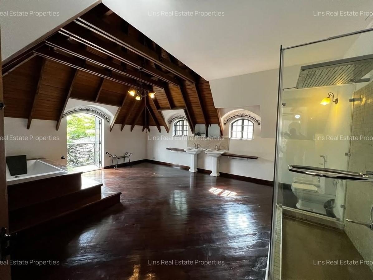 5 Bed House with En Suite in Kitisuru - 10