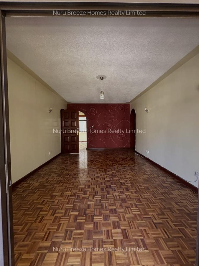 3 Bed Apartment with En Suite in Brookside - 2