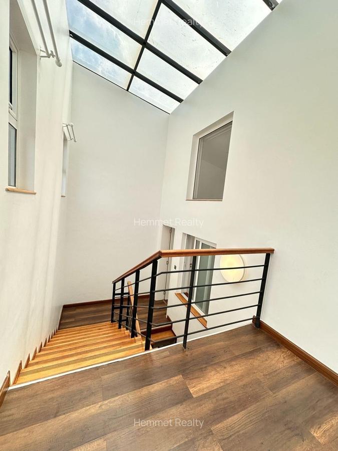 4 Bed Townhouse with En Suite in Lavington - 6