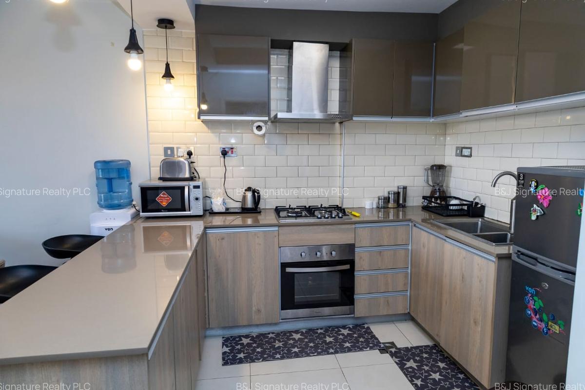 1 Bed Apartment with En Suite in Riverside - 4