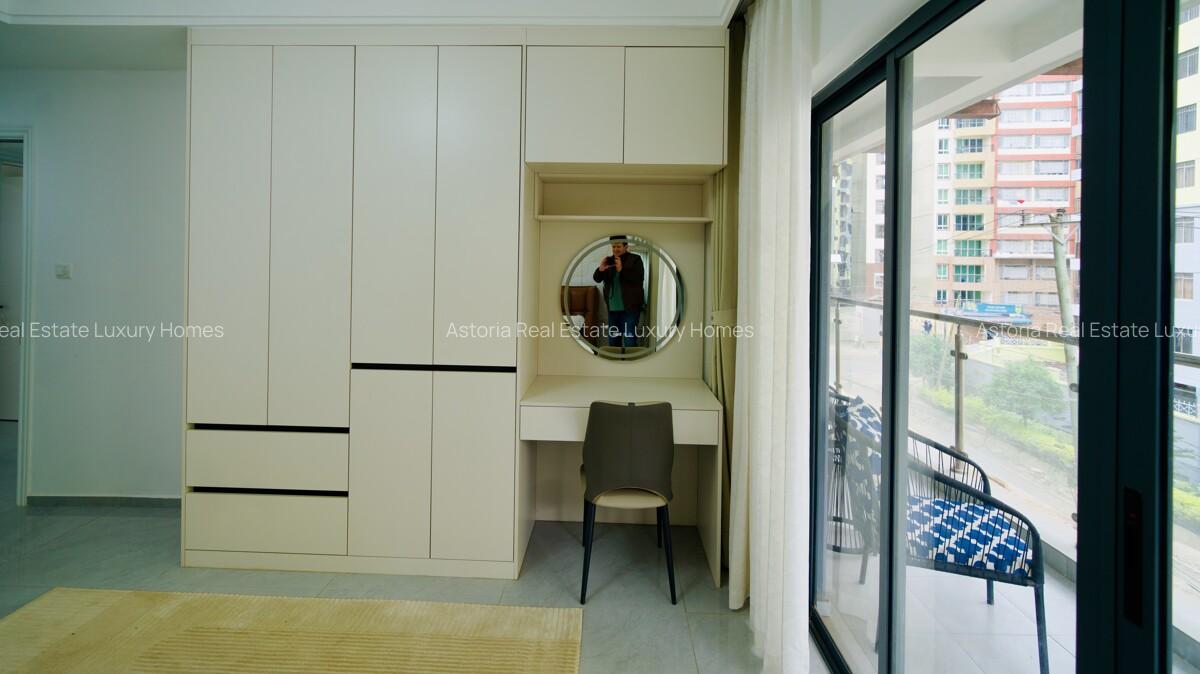3 Bed Apartment with En Suite at 2026-424 - 12