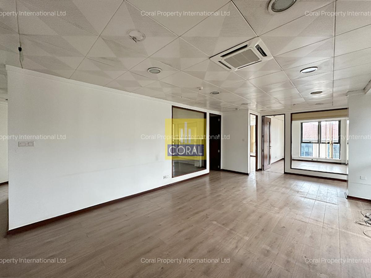 2,399 ft² Office in Riverside - 3