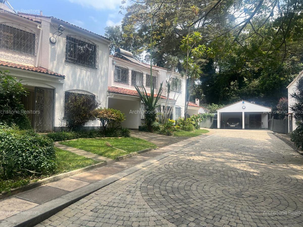 4 Bed Villa with En Suite in Muthaiga - 16